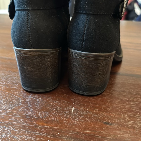 White Mountain Paulina black heeled boots size 8M - Picture 3 of 5